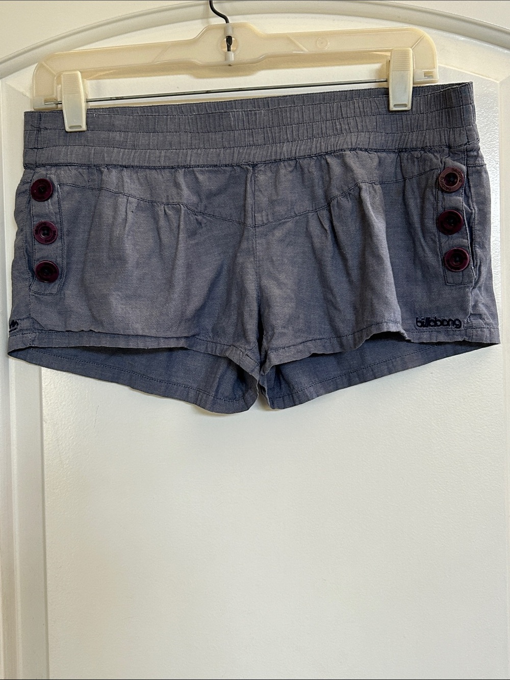 Billabong Grayish-Blue Low-Rise Women's Button-Detail Shorts-M - Picture 12 of 12